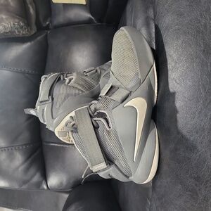 Nike Lebron Soldier 9 GS